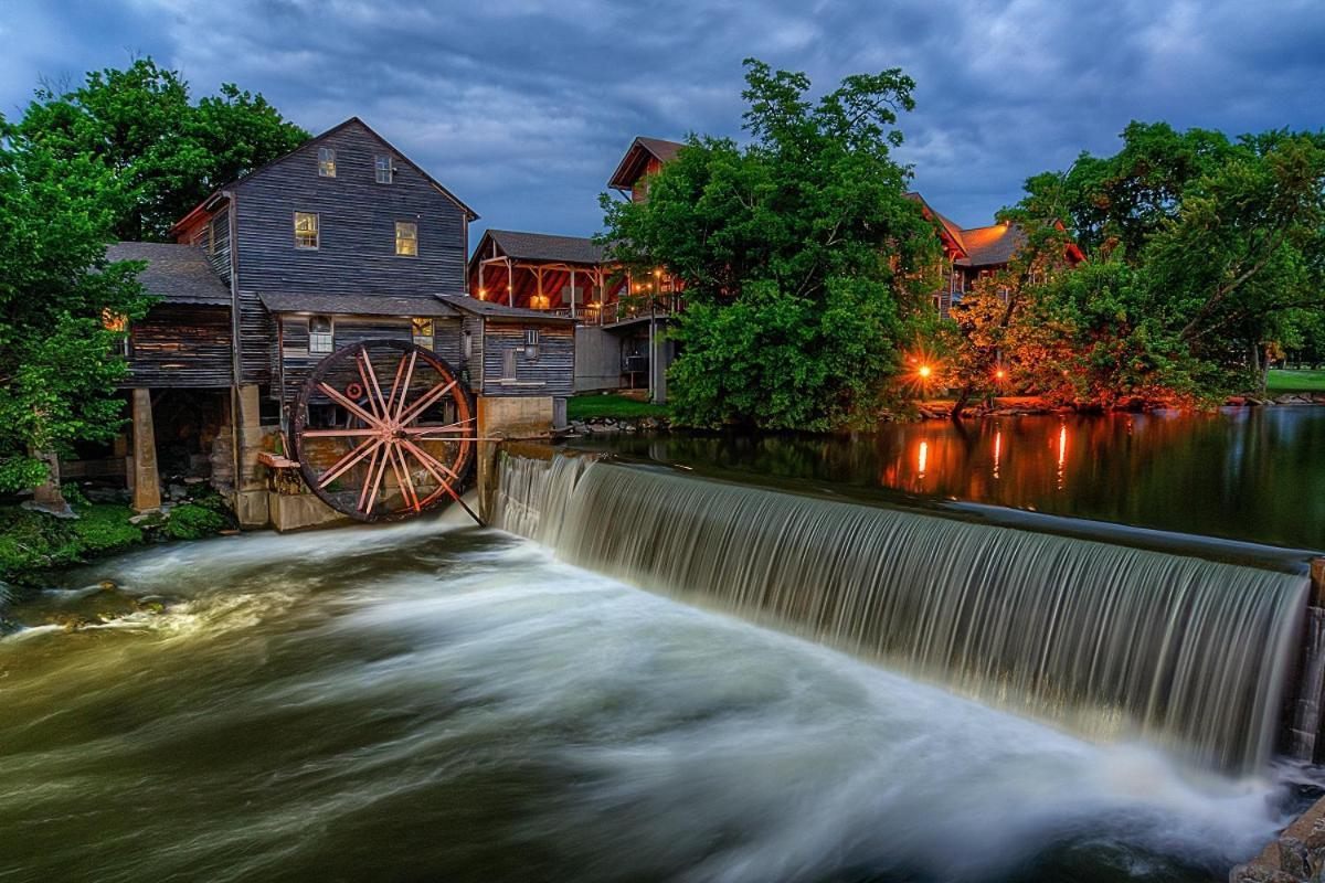 Wilderness Lodge, Hot Tub, Game Room, Pool Access, 1089 Free Tickets Each Paid Day, Dollywood And M Sevierville Ngoại thất bức ảnh