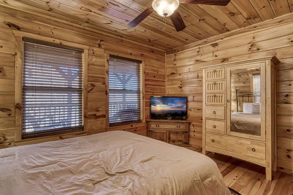 Wilderness Lodge, Hot Tub, Game Room, Pool Access, 1089 Free Tickets Each Paid Day, Dollywood And M Sevierville Ngoại thất bức ảnh